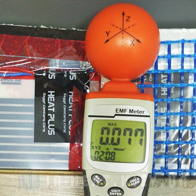 Прилад вимірювання інфрачервоного випромінювання і смугаста плівка
