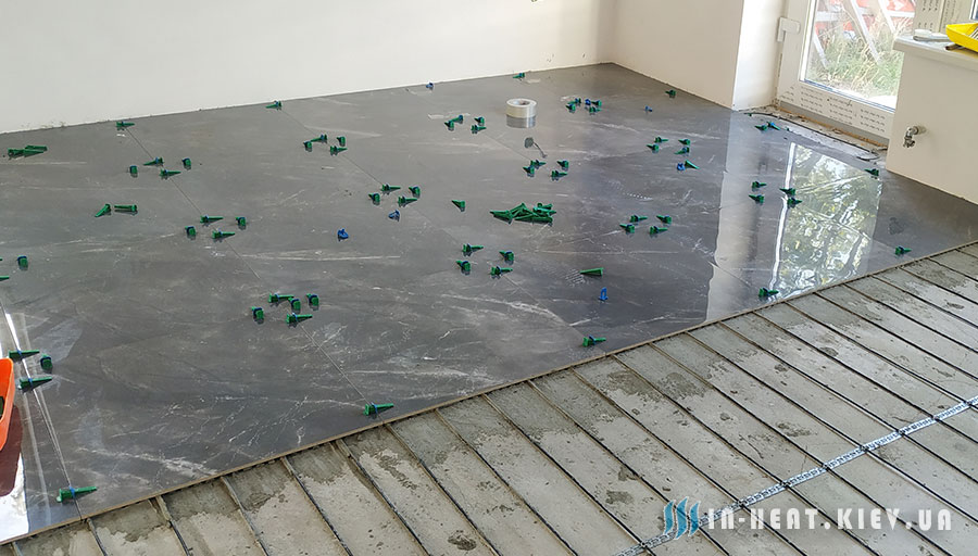 Укладка плитки 60х60 сразу на кабель Shtoller